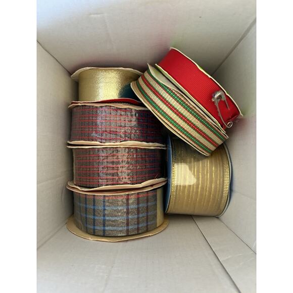 VTG Christmas Holiday Gift Wrapping PLAID Ribbon Rolls RED GOLD Satin Lot 10 - Picture 4 of 15